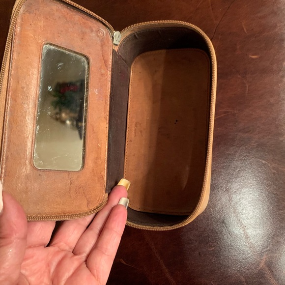 😍 Coach make up bag with mirrors - Picture 3 of 9